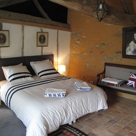 Bed and Breakfast Le Logis Des Tourelles Beaupréau Pokój zdjęcie