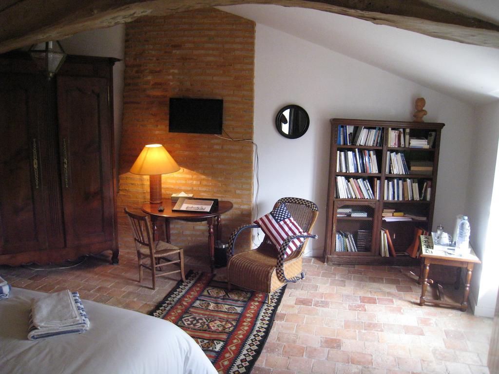 Bed and Breakfast Le Logis Des Tourelles Beaupréau Pokój zdjęcie