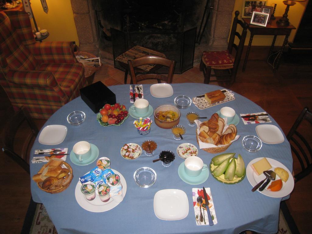 Bed and Breakfast Le Logis Des Tourelles Beaupréau Zewnętrze zdjęcie
